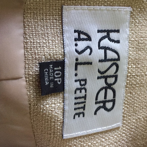 Two-piece pant suit. Short sleeves. Lined. - Picture 2 of 4